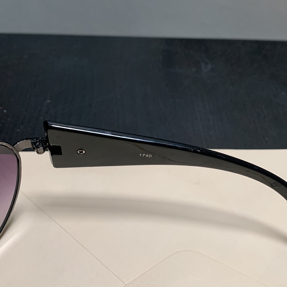 Large aviator sunglasses black sides with purple tone gradient glasses very cool - Picture 6 of 7